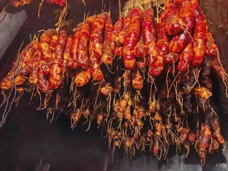 張家界臘肉 - 當地特色美食