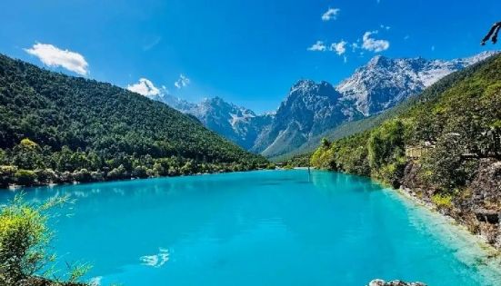 玉龍雪山藍月穀