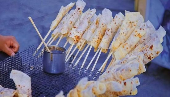 大理古城烤乳扇街頭小吃