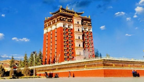 甘南米拉日巴佛閣