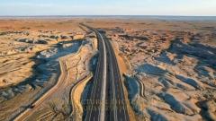 S21沙漠公路自駕全攻略:烏魯木齊直達阿勒泰最美穿沙路線