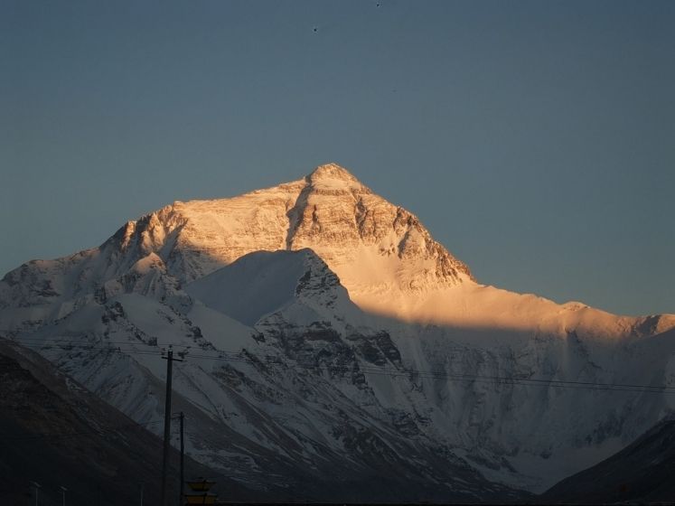 珠峰日照金山20260512223533_1119_402
