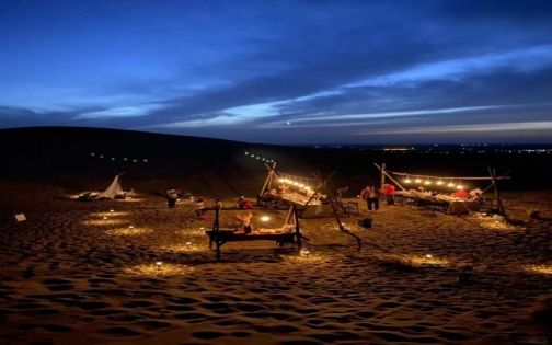 沙漠露營