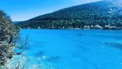 雲南麗江藍月谷深度遊玩指南：玉龍雪山腳下的人間藍寶石秘境