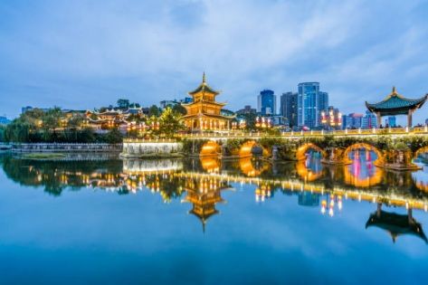 翠色掩映的避暑之都：貴陽旅遊全攻略與特色景點深度解析