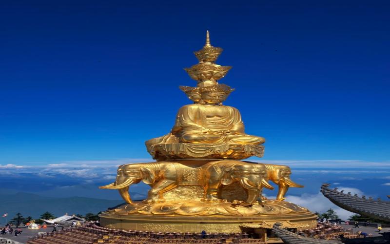 峨眉山攻略:金頂日出、索道、徒步路線、住宿交通與避坑指南