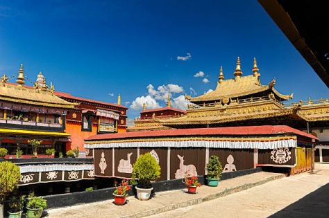 日光城的信仰靈魂:拉薩寺廟群簡介