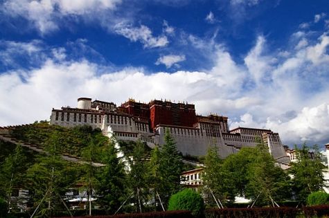 高原上的明珠：布達拉宮簡介與地理位置